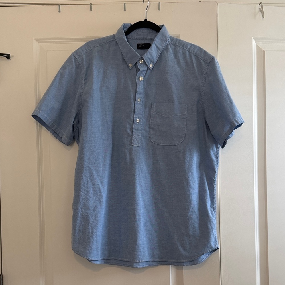 Men's Gap Blue Short Sleeve Shirt